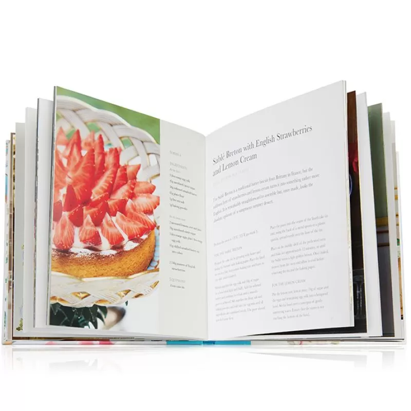 Bakeware | Royal Collection Shop A Royal Cookbook: Seasonal Recipes From Buckingham Palace