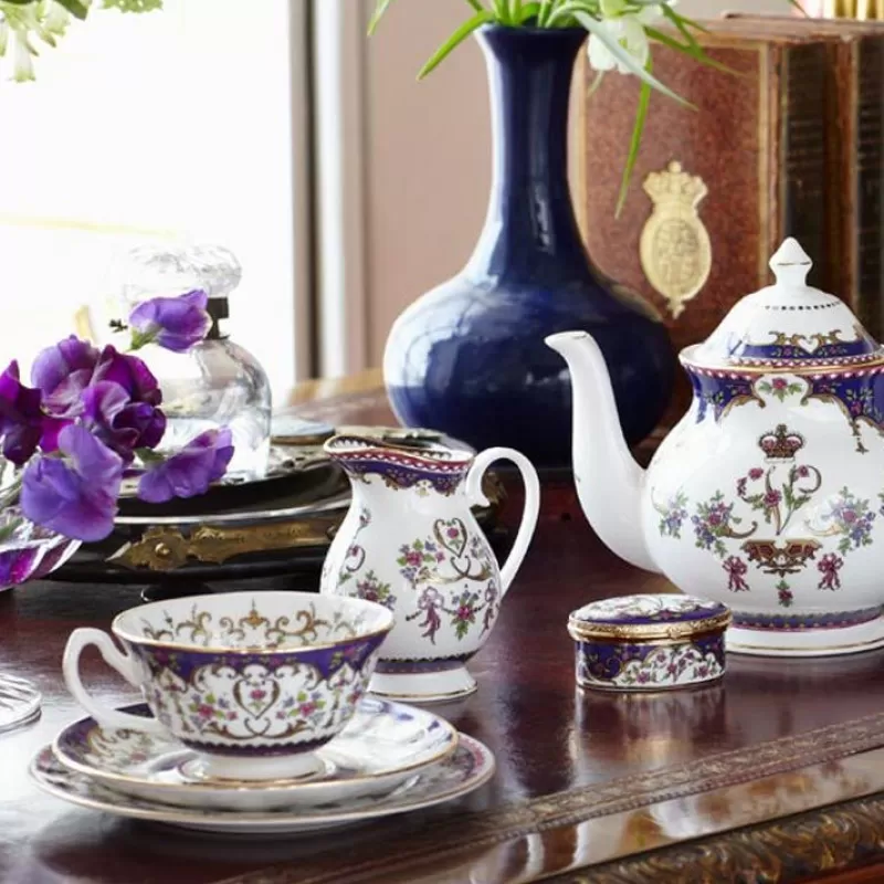 Queen Victoria | Royal Collection Shop Queen Victoria Tray